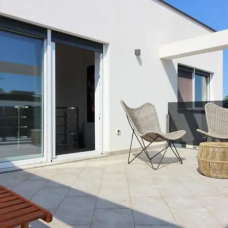 빌라 Modern Nerina With Private Pool Near