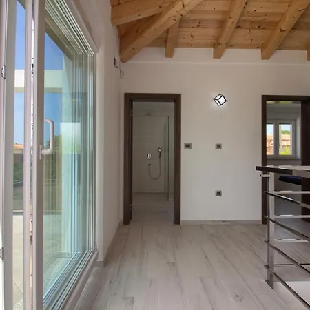 Modern Nerina With Private Pool Near Villa Pola