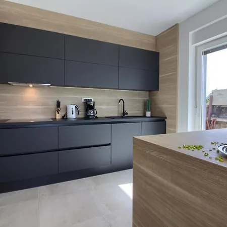 빌라 Modern Nerina With Private Pool Near *