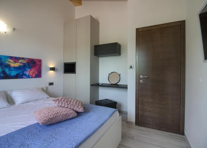 فيلة Modern Nerina With Private Pool Near