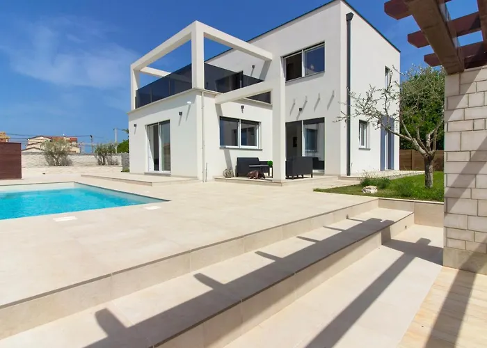Vila Modern Nerina With Private Pool Near *