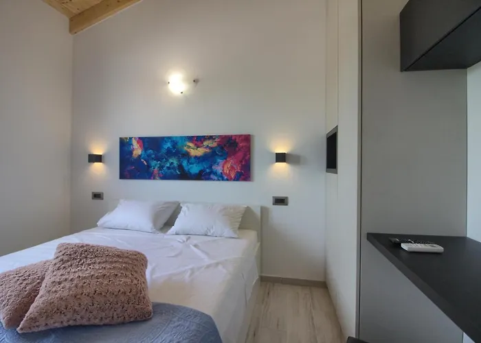 فيلة Modern Nerina With Private Pool Near بولا