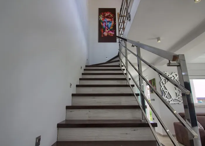 Modern Nerina With Private Pool Near فيلة