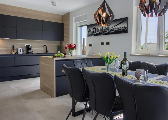 Modern Nerina With Private Pool Near Vila *