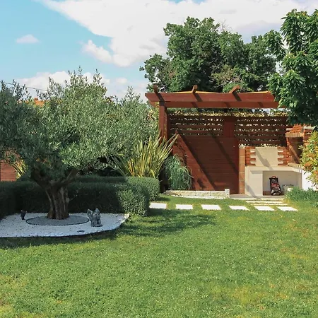 Modern Nerina With Private Pool Near *