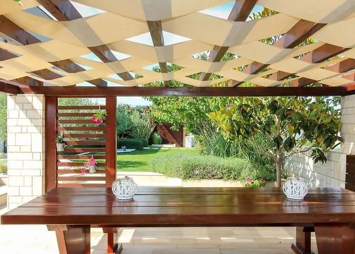 Modern Nerina With Private Pool Near * Πούλα