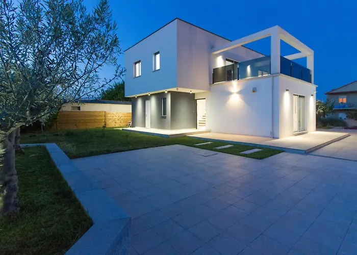 Βίλα Modern Nerina With Private Pool Near *