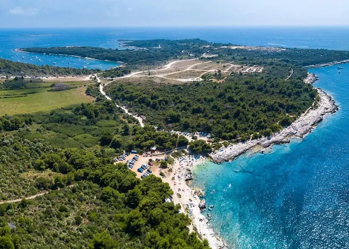 Modern Nerina With Private Pool Near Πούλα