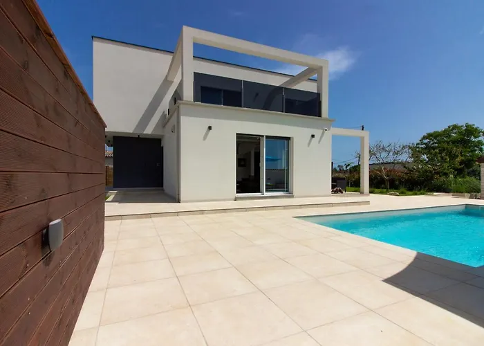 Βίλα Modern Nerina With Private Pool Near *