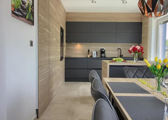 Βίλα Modern Nerina With Private Pool Near Πούλα